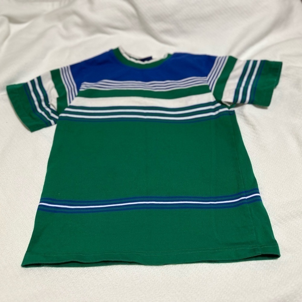 Boys green, blue & white striped heavyweight tee. Size 8. Great condition! - Picture 4 of 5